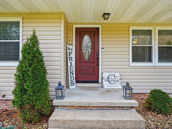 4th image of 413 Fraley Ave