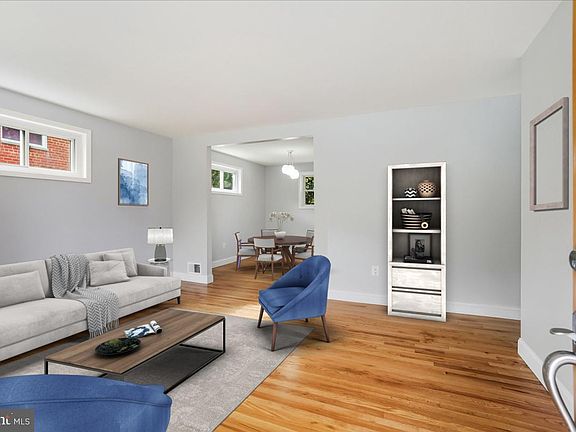 4th image of 229 Hannes St