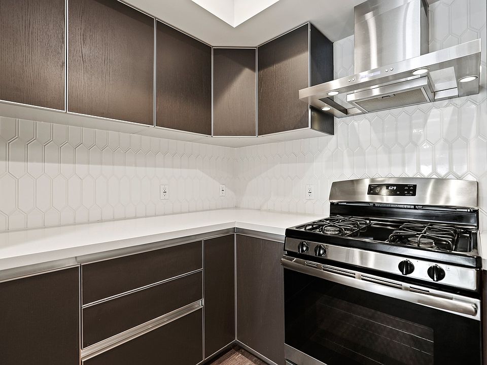 Kitchen with Energy-Efficient Stove