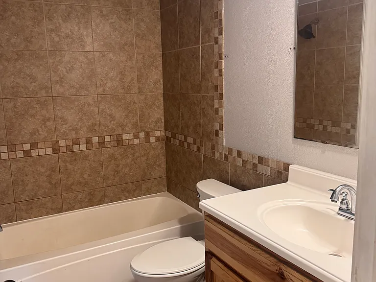 400 Christy Ct — Photo 11