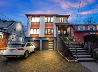216 Columbus Ave FLOOR 1, Palisades Park, NJ 07650