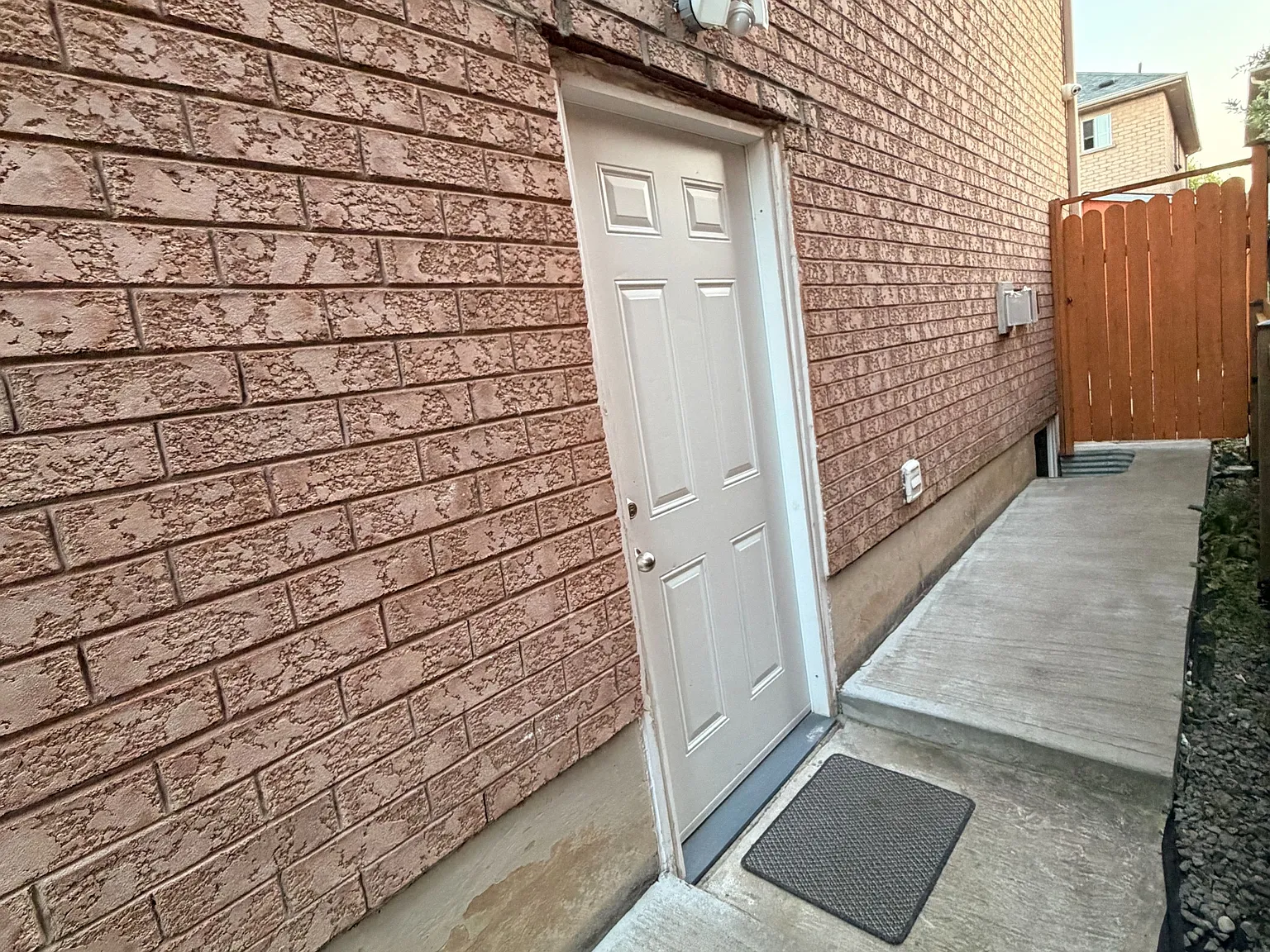 2 bed, $1,950 — Photo 2