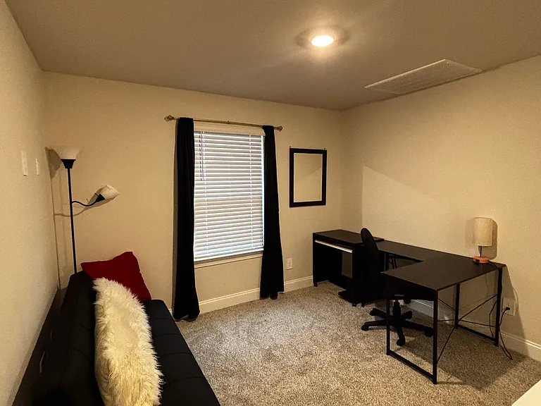 4940 E Ridge Dr — Photo 8