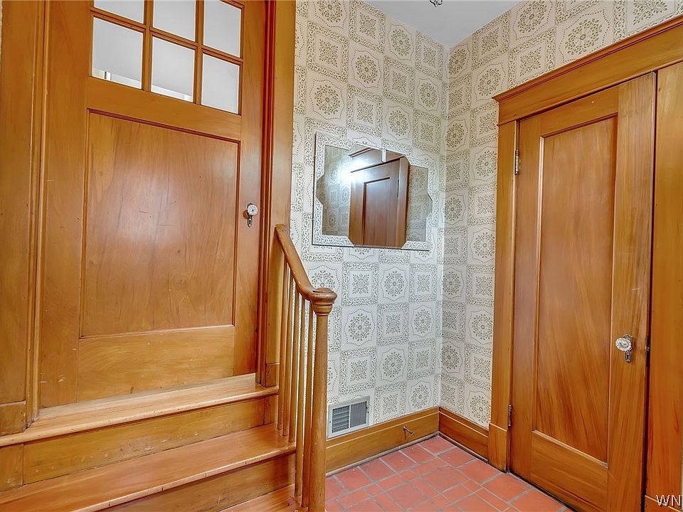 276 Warren Ave, Kenmore, NY 14217 Zillow