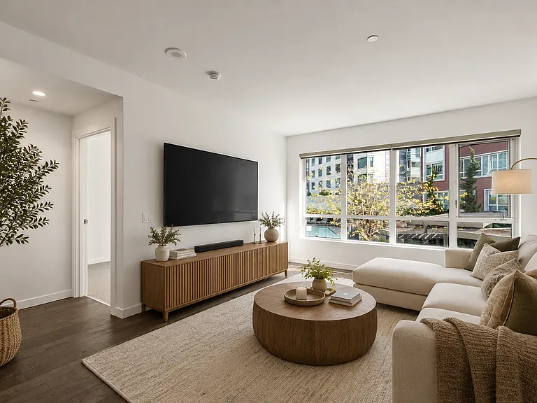 110 Channel St #4I5 — Photo 1