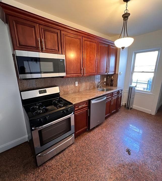 1st image of 11943 145th St