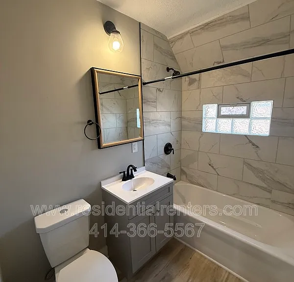 845 S 75th St — Photo 4