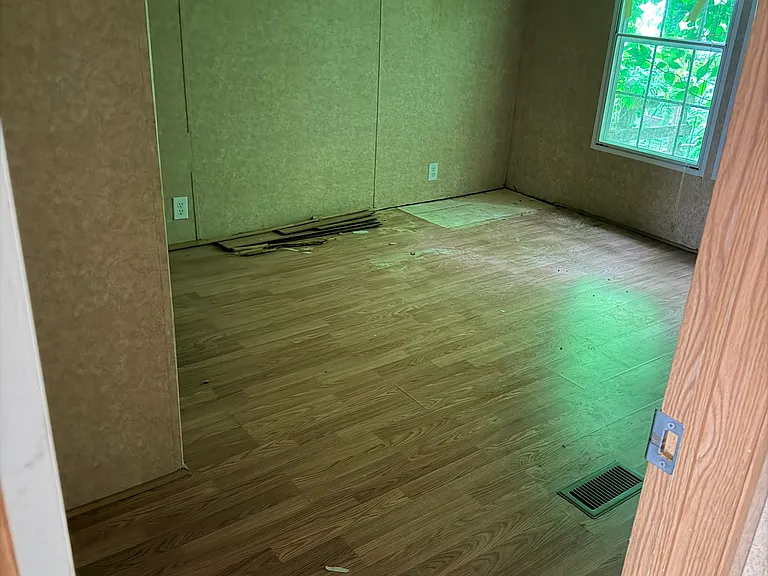 75 English Dr — Photo 2