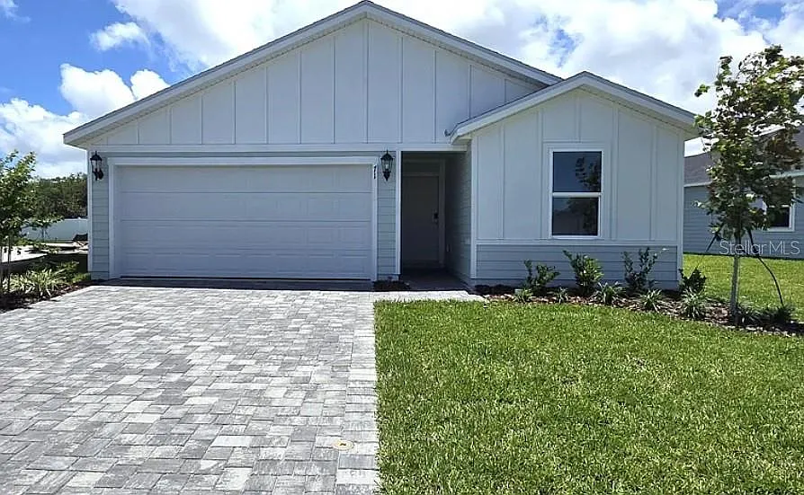 4 bed, 3.0 bath, 1842 sqft, $2,900 — Photo 1