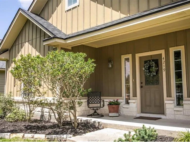 4219 Candace Ct — Photo 2