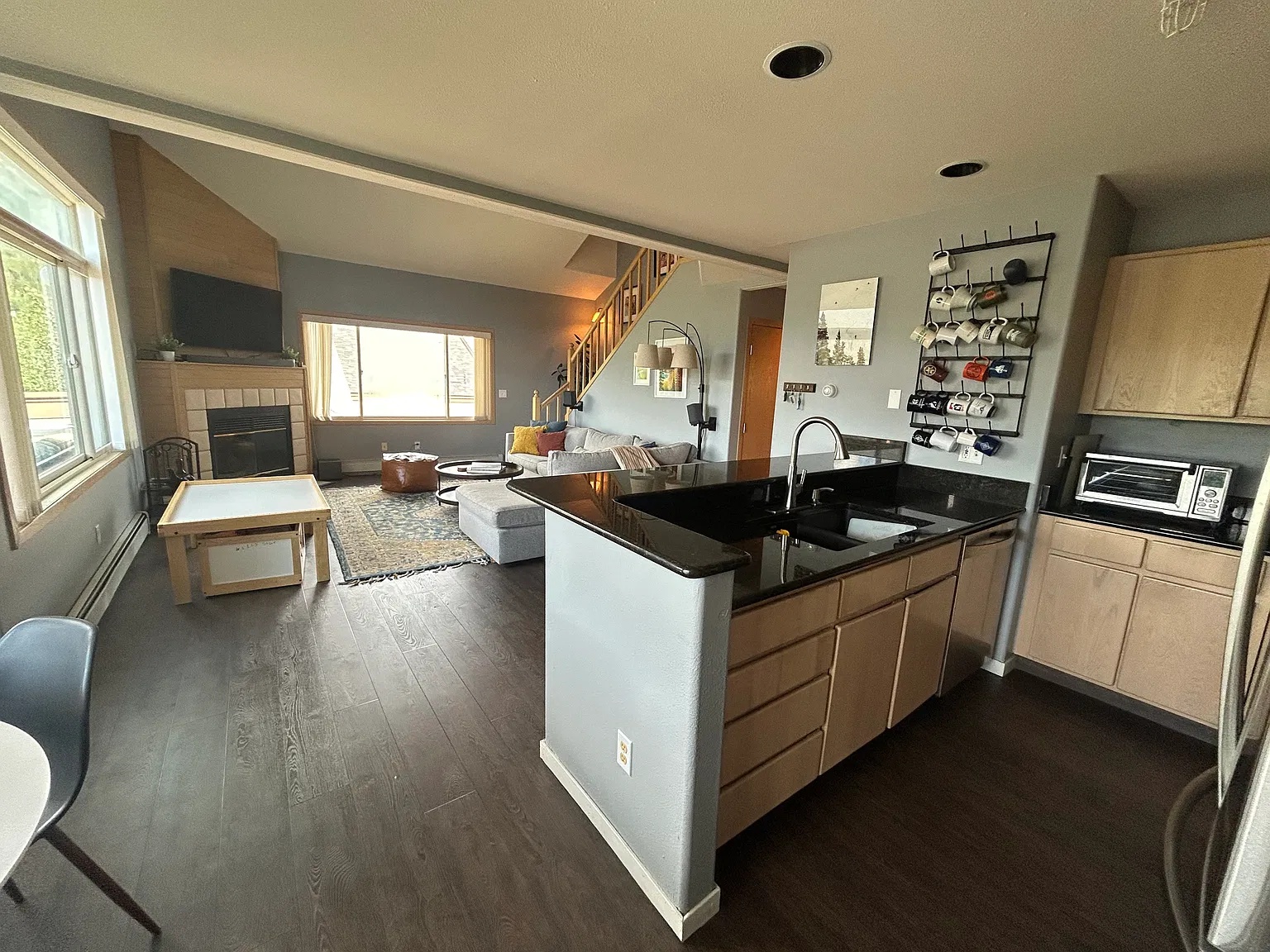 3 bed, 1328 sqft, $3,600 — Photo 4