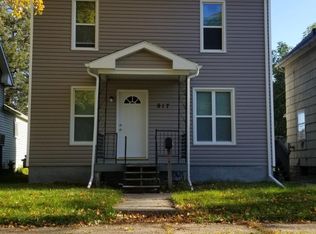 917 Wellington St, Waterloo, IA 50702