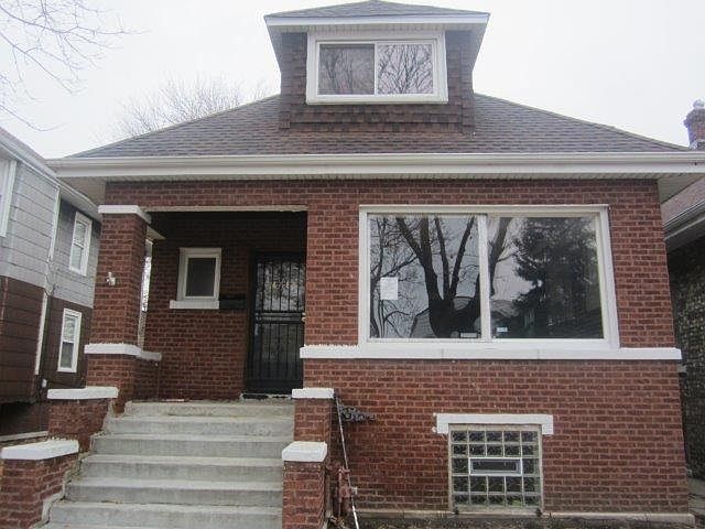 1st image of 4866 W Saint Paul Ave