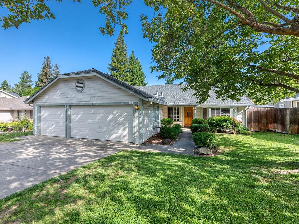 1st image of 110 Ferrera Dr