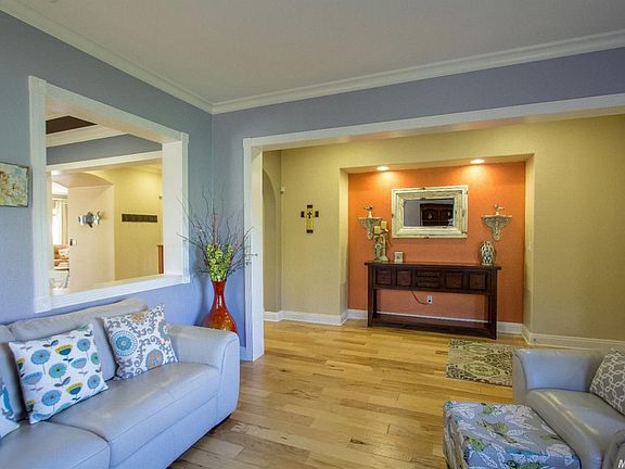 5th image of 5385 Brentford Way