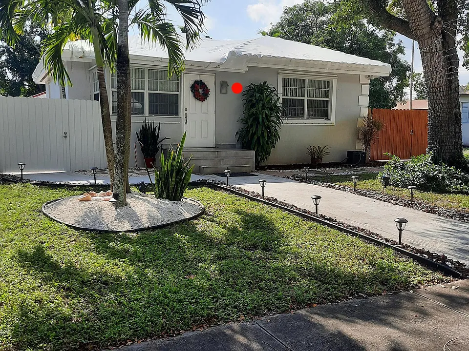 NW 122nd St