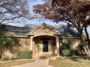 407 Utica Dr, Lubbock, TX 79416