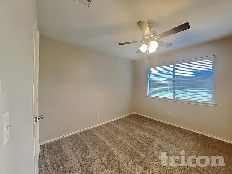 117 Magnolia St — Photo 11