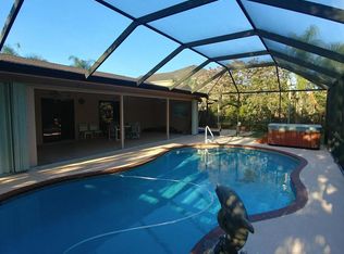 298 SE Crosspoint Dr, Port Saint Lucie, FL 34983