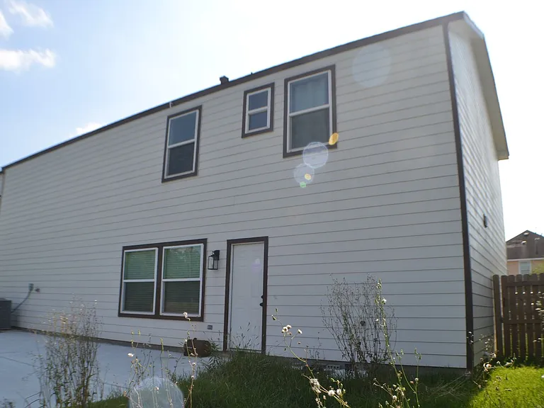 9837 Fabiola Dr — Photo 14