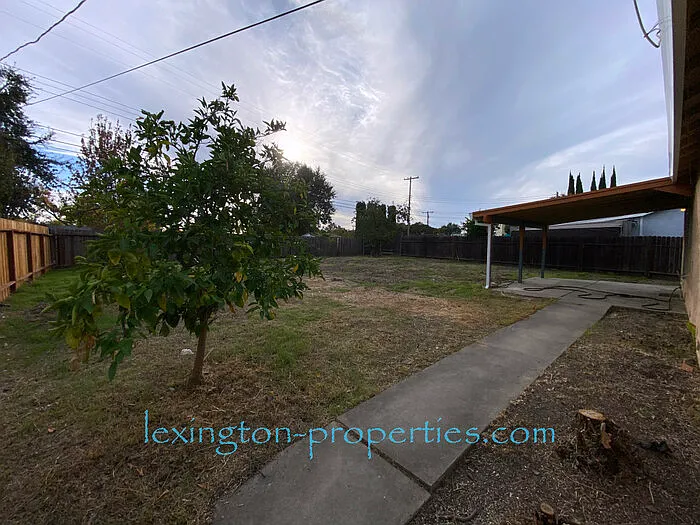 3232 Scotland Dr — Photo 12