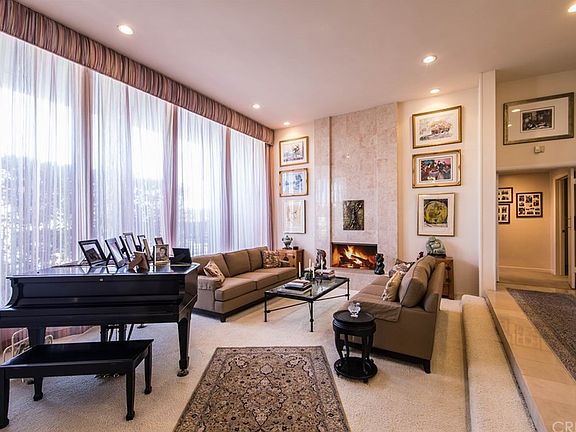 4th image of 20360 Delita Dr