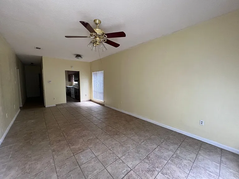 2073 Brightside Dr — Photo 4