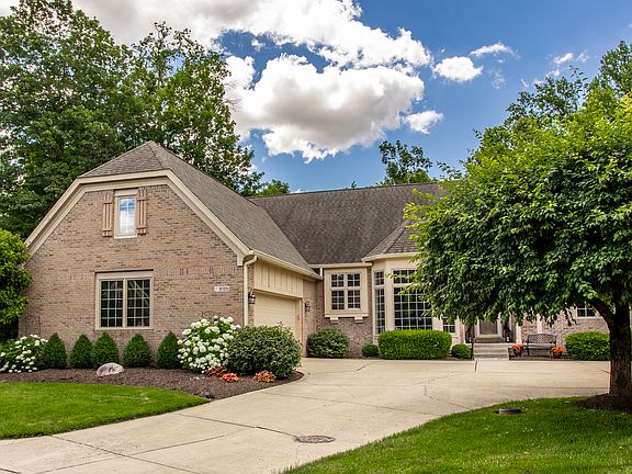 3rd image of 9729 Oakhaven Ct