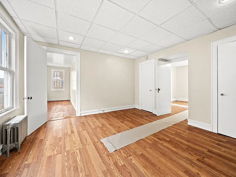 26 Doubleday St — Photo 12