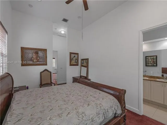 623 SW 146th Ter — Photo 10