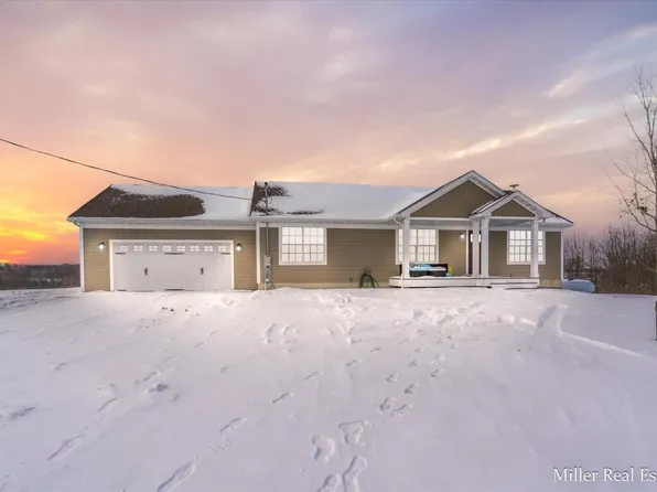 88 E Timberwood, Hastings, MI 49058