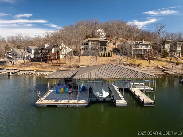 408 Salem Dr, Four Seasons, MO 65049