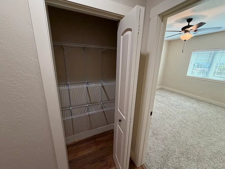 815 Parkway Dr — Photo 26