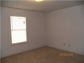5th image of 1020 Antigua Cir