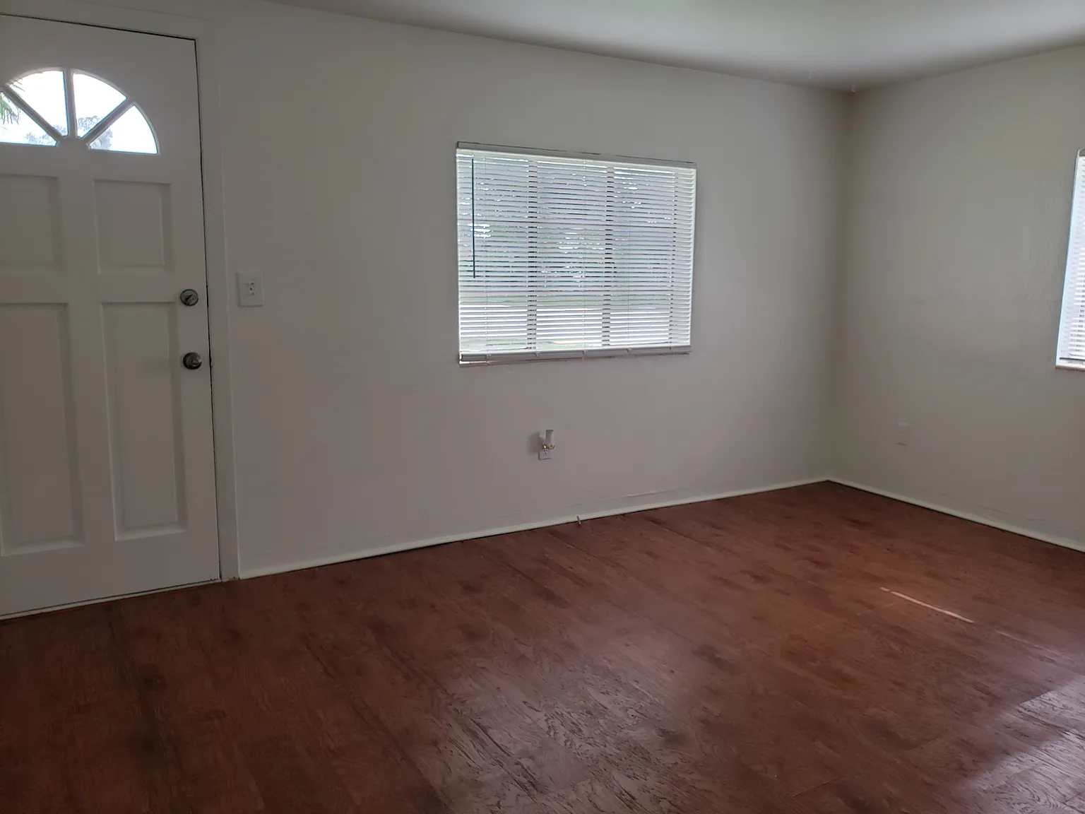2 bed, 616 sqft, $1,395 — Photo 2
