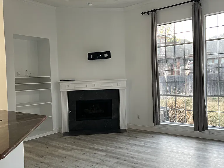 7717 Lakecrest Ct — Photo 13