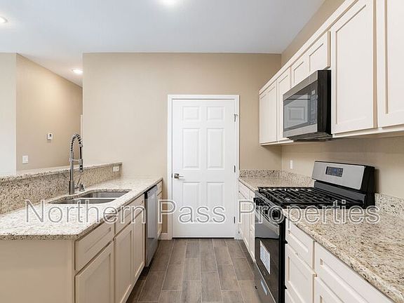 4th image of 9779 McCombs St E #2