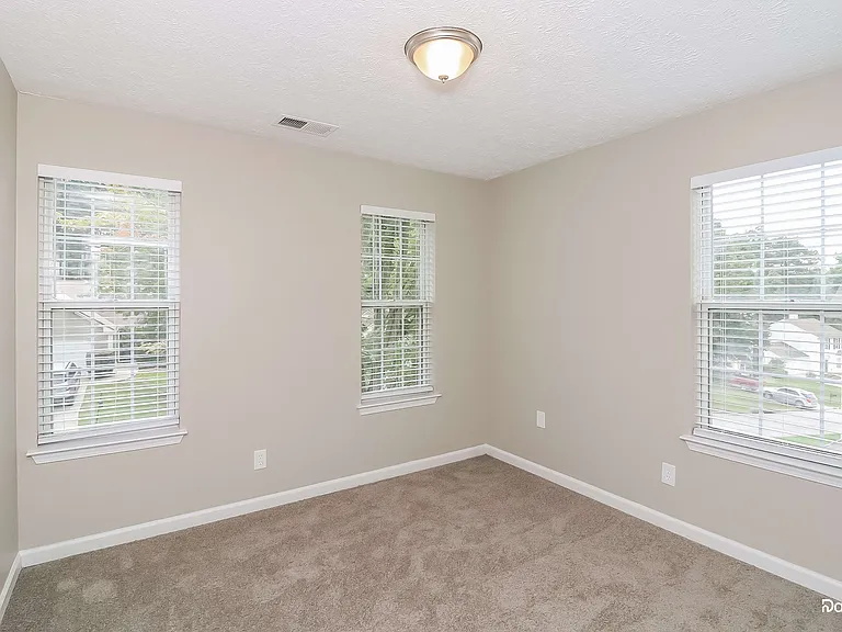7206 Bridgeport Ct — Photo 12