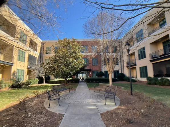 300 Finsbury St APT 313, Durham, NC 27703