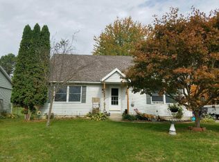 5665 Landsburg Rd, Fennville, MI 49408