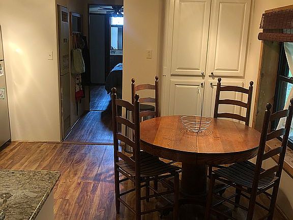 5th image of 130 Breeze Ln