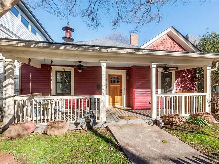 1024 Kirkwood Ave SE — Photo 5