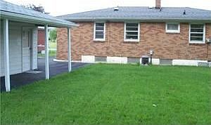 4th image of 16 Westgate Blvd