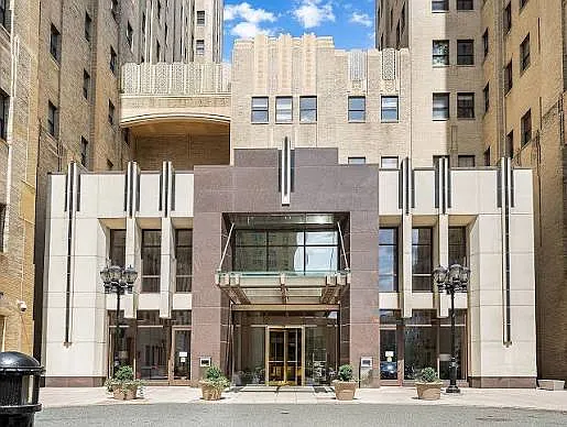 1 bed, 898 sqft, $2,800 — Photo 2