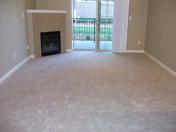 Living Room w/Gas Fireplace
