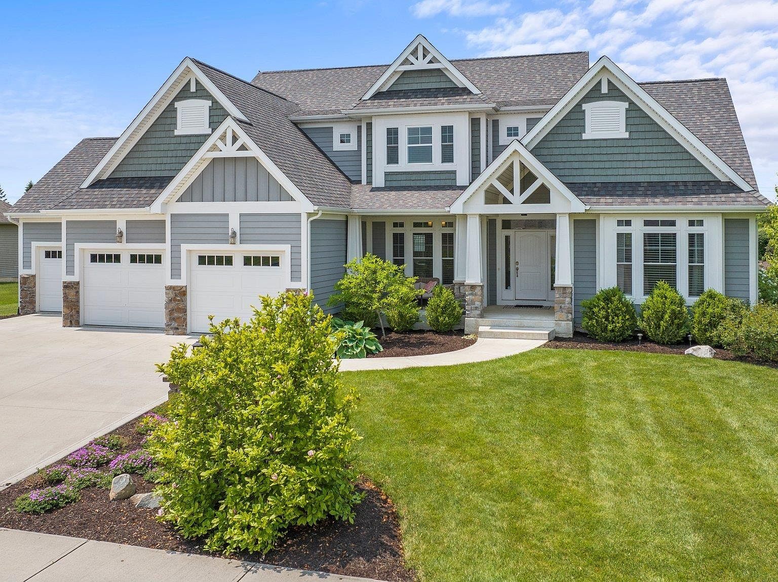 16023 Ballantyne Trl, Huntertown, IN 46748 Zillow