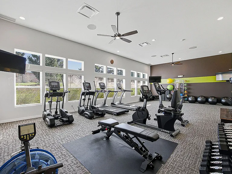 Burr Oak Commons — Photo 9