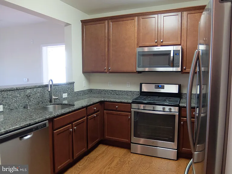 1132 Halifax Pl — Photo 39