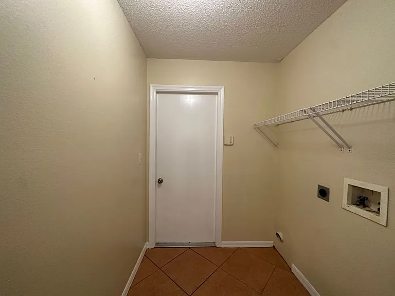 857 Blanc Ct — Photo 40
