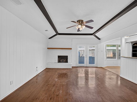 2nd image of 10526 Ravenscroft Dr